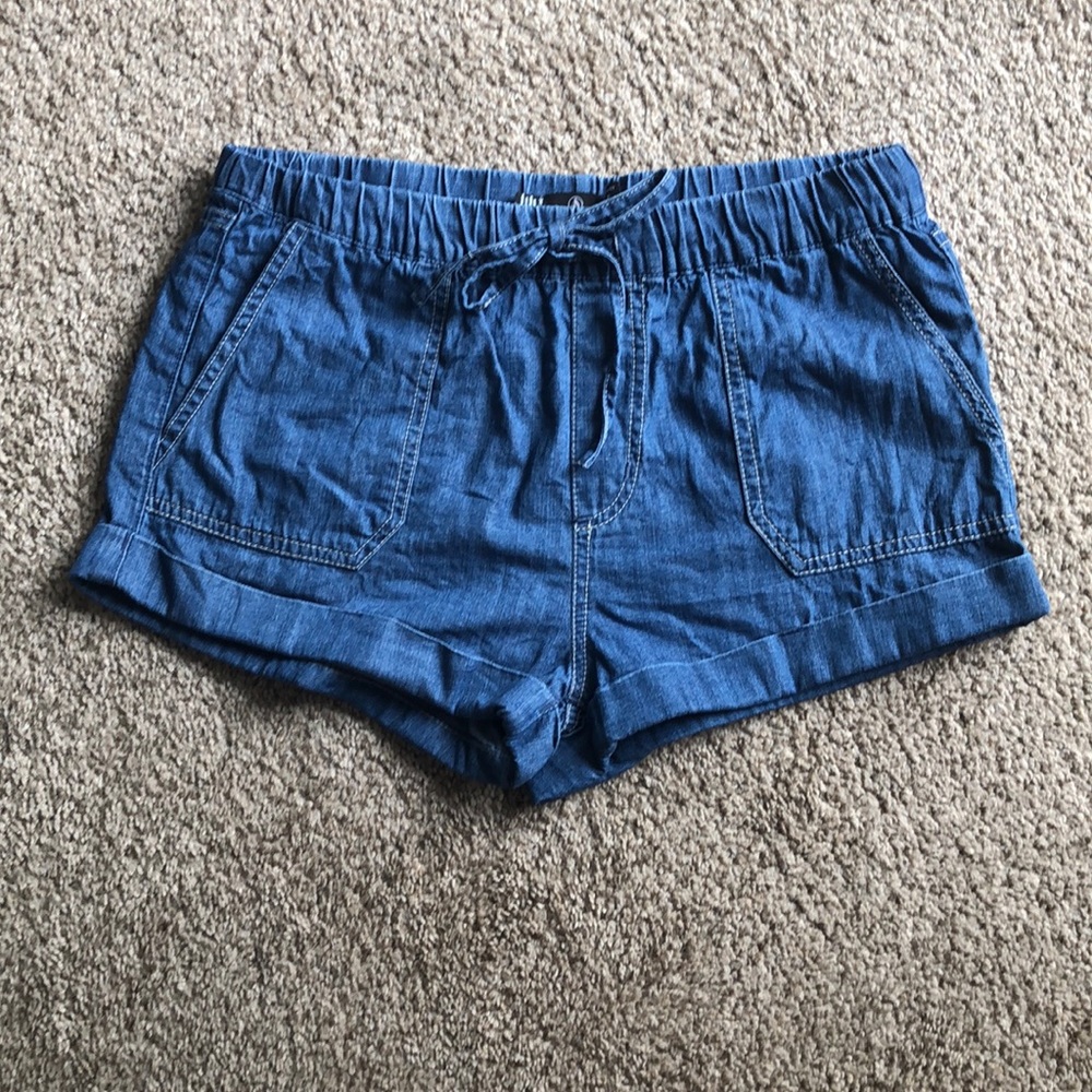 Volcom Sunday strut shorts size s worn once
